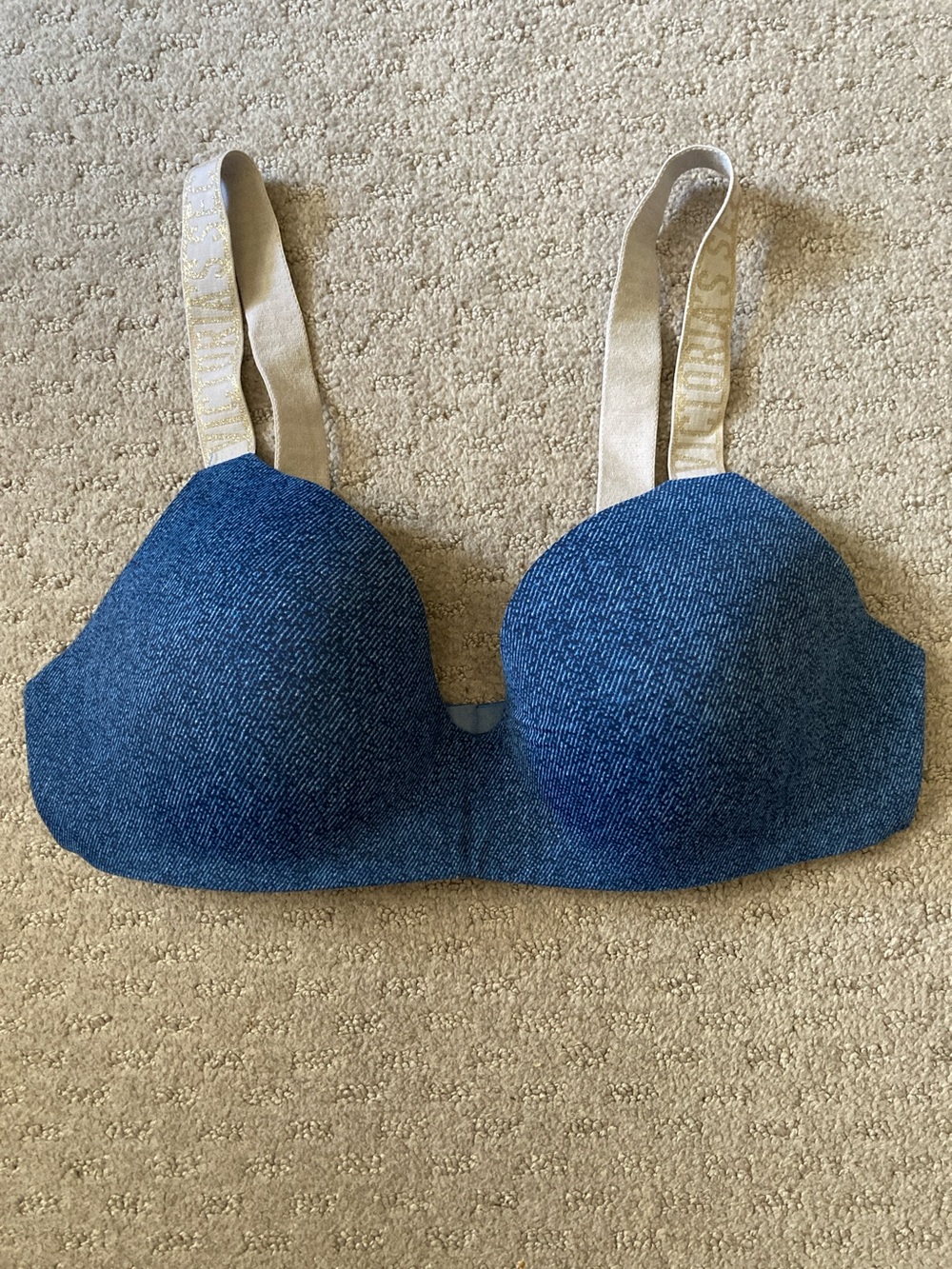 VS blue lightly lined wireless t-shirt bra, 38C.